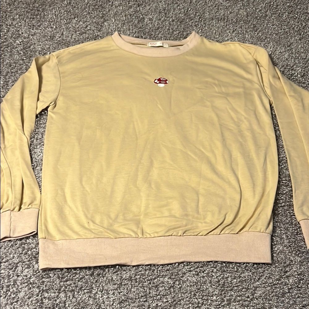 Cream Crewneck Long Sleeve Shirt